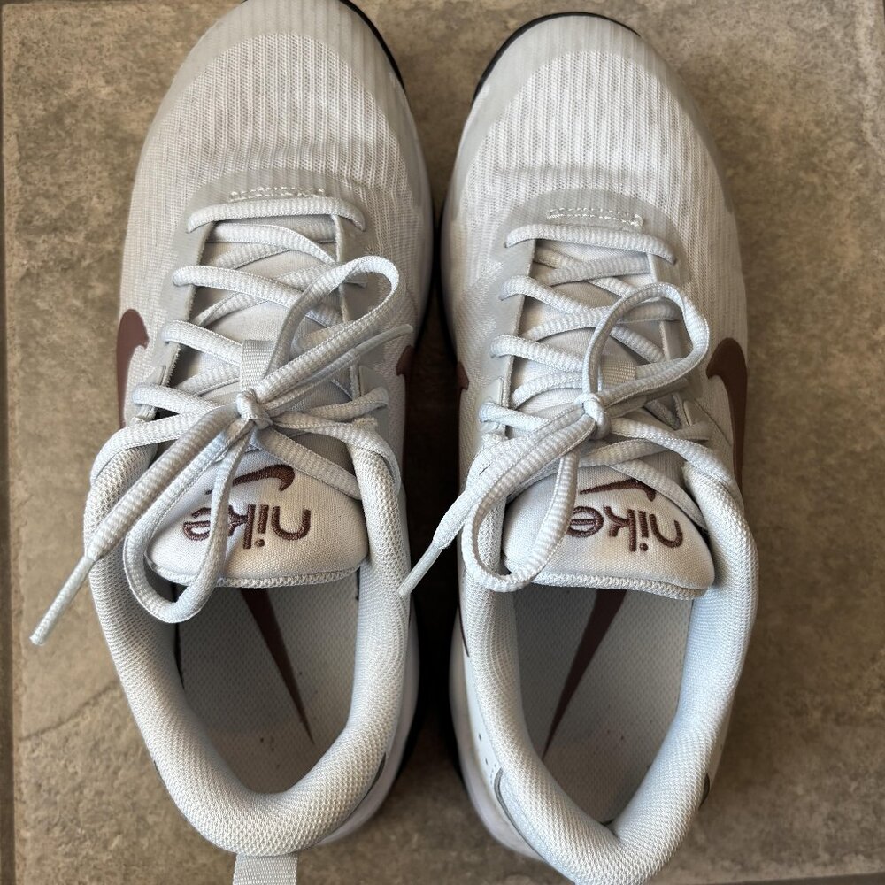 Nike Women's W Zoom Bella